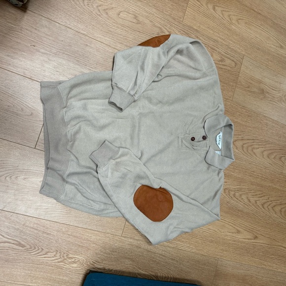 Men’s long sleeve or this cotton poly blend with leather on elbows - Picture 2 of 5